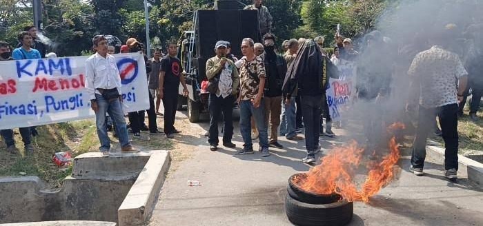 Orang Tua Siswa Tuntut 7 Tuntutan Ke Dinas Pedidikan Ciko