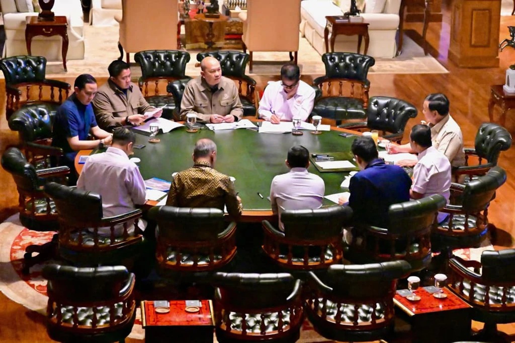 Seskab Teddy Ungkap Prabowo Ratas Bahas Ekonomi Dan Energi