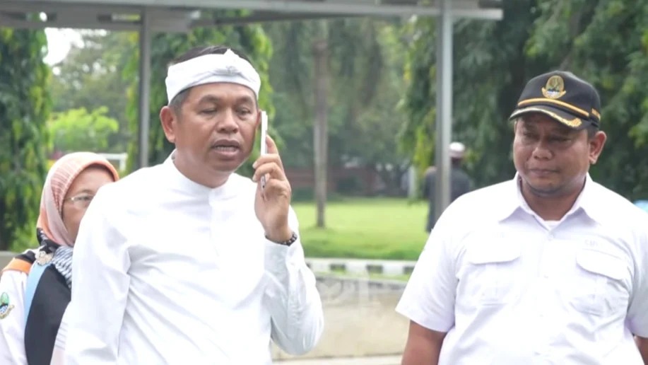 KDM Murka Saat Sidak SMK 2 Subang, Spontan Telepon Kadisdik